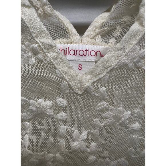 Xhilaration Cream Lace Tank Top w/ Keyhole Detail Small - Picture 2 of 4